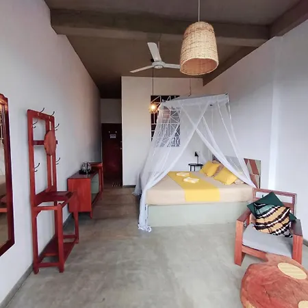The Traveller Kandy Room photo